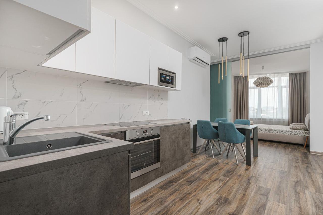 Sea Symphony 2-Bedrooms Apartment Odesa Exterior photo