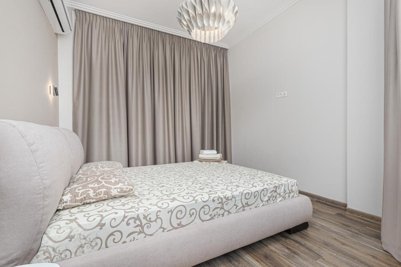 Sea Symphony 2-Bedrooms Apartment Odesa Exterior photo