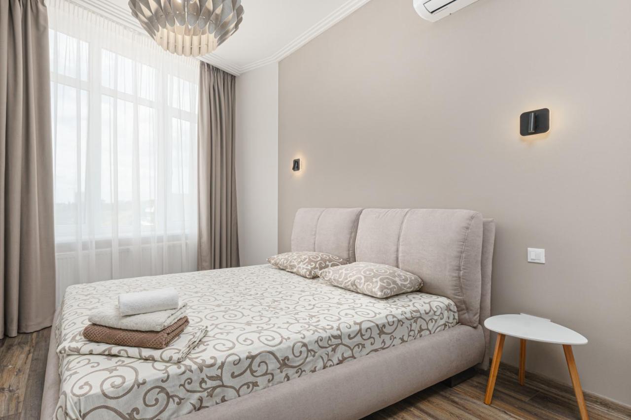 Sea Symphony 2-Bedrooms Apartment Odesa Exterior photo
