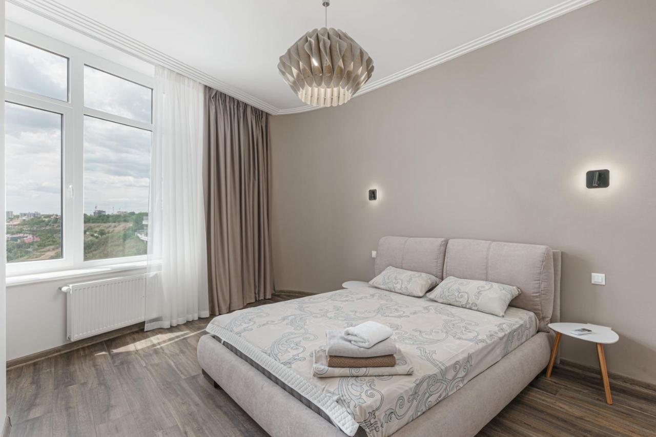 Sea Symphony 2-Bedrooms Apartment Odesa Exterior photo